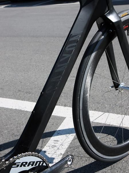 Canyon claims the ridge running along the side of the frame tubes is a key element to reducing drag.