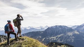 how do binoculars work: mountains and binoculars