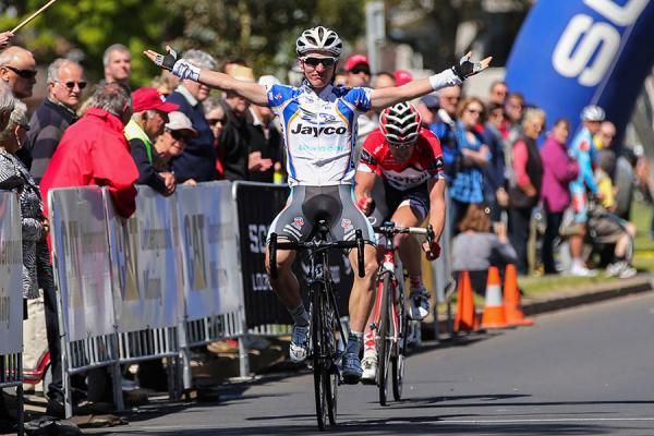 Jay McCarthy wins the final stage at Tour of Tasmania