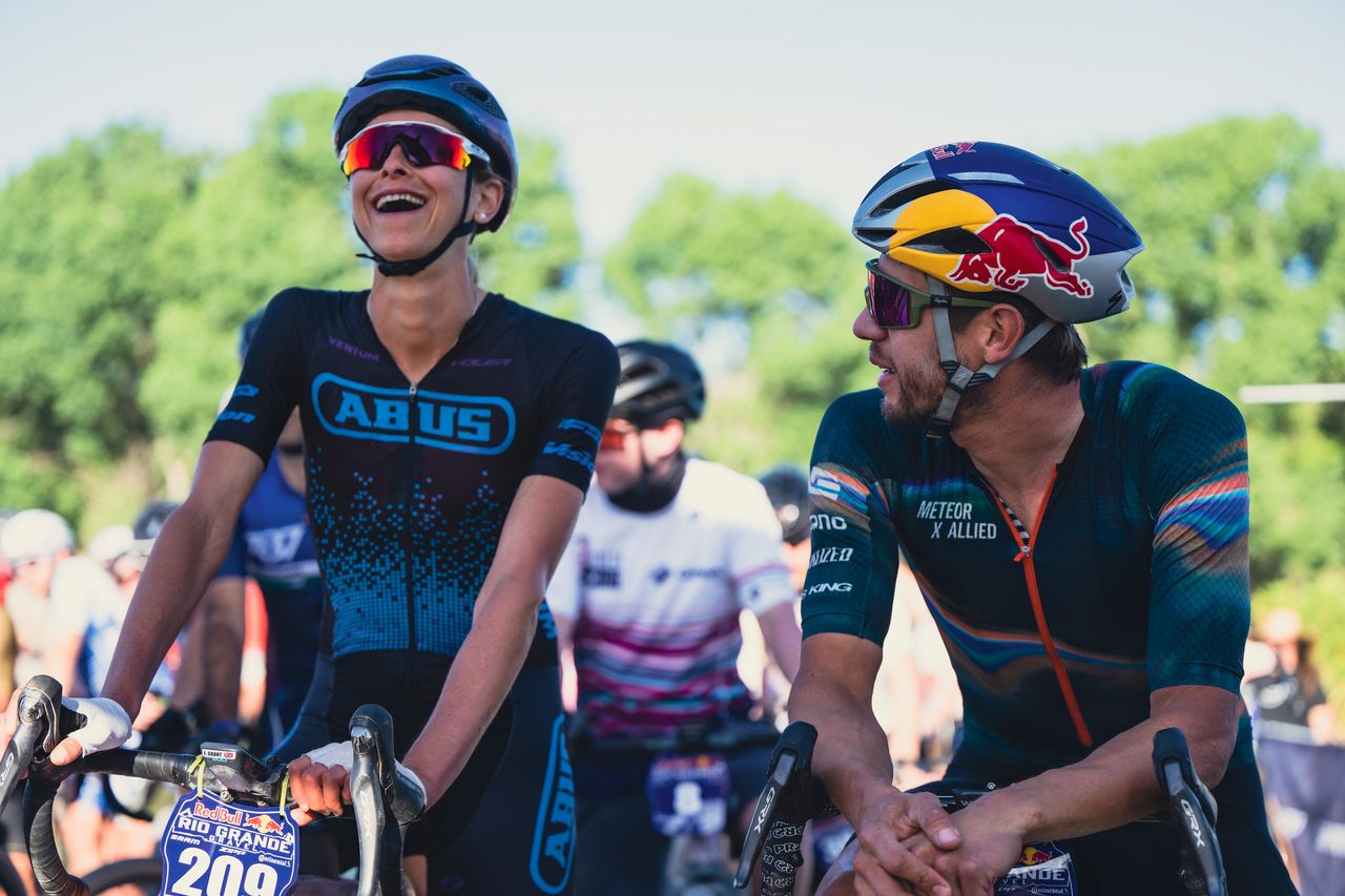 Emma Grant and Colin Strickland at Rio Grande Gravel in Marfa Texas USA on 7 May 2022 Paris Gore Red Bull Content Pool SI202205080050 Usage for editorial use only