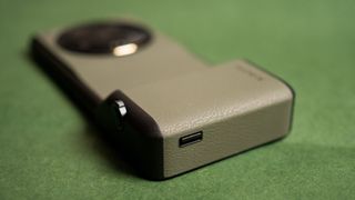 Camera handle attachment of Xiaomi 13 Ultra camera kit