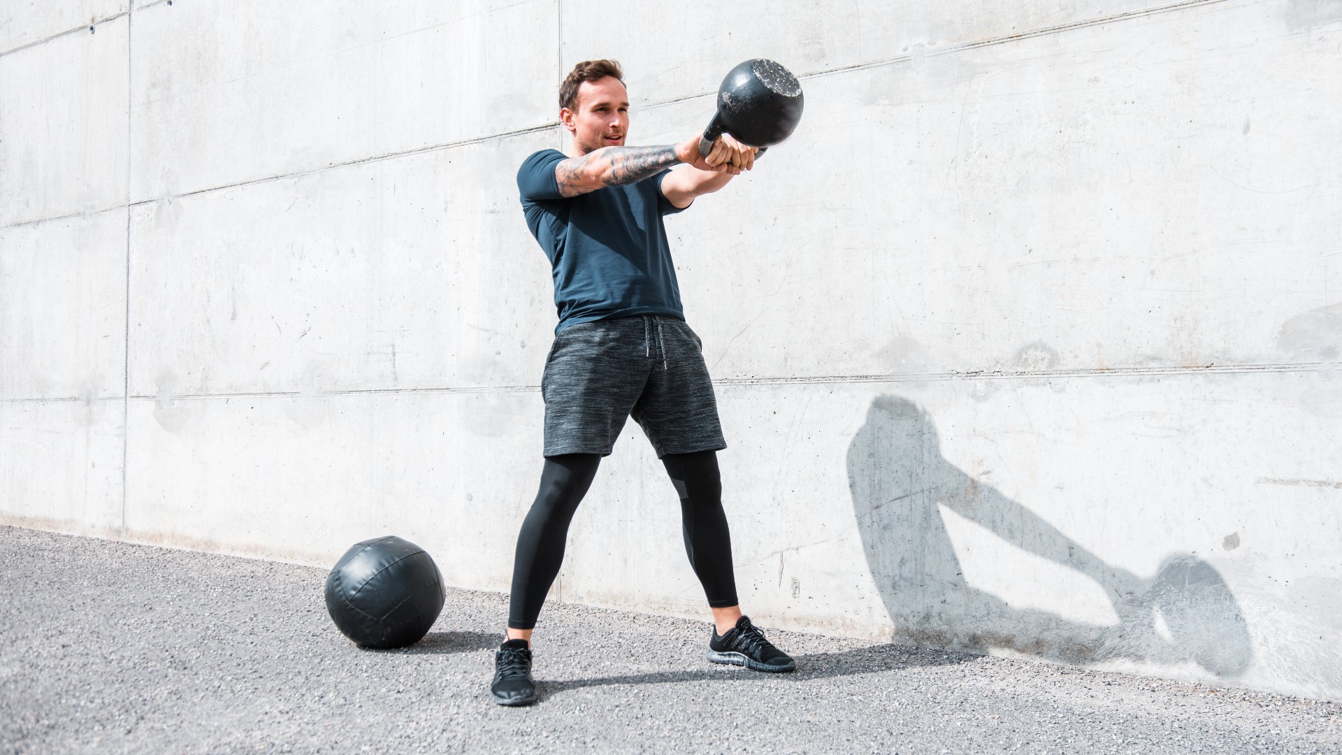sandwich maksimere Optage Forget burpees — you only need one kettlebell, 3 moves, and 25 minutes to  work your entire body | Tom's Guide