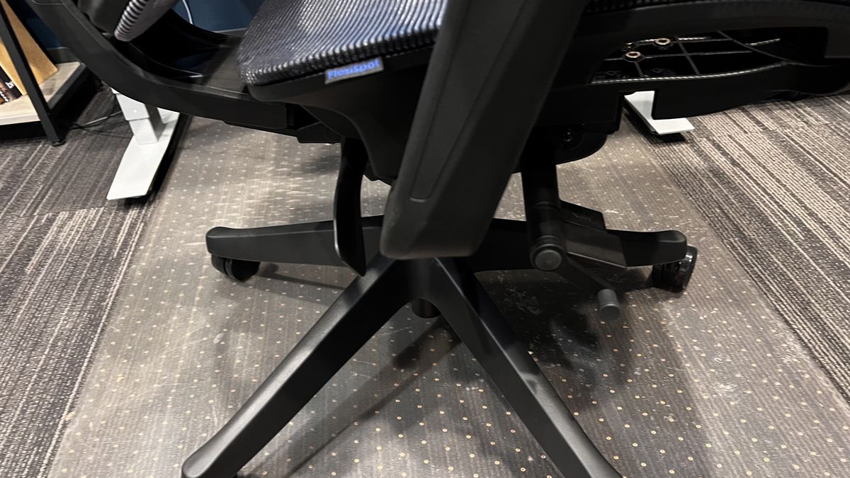 Flexispot C7 ergonomic office chair review | TechRadar