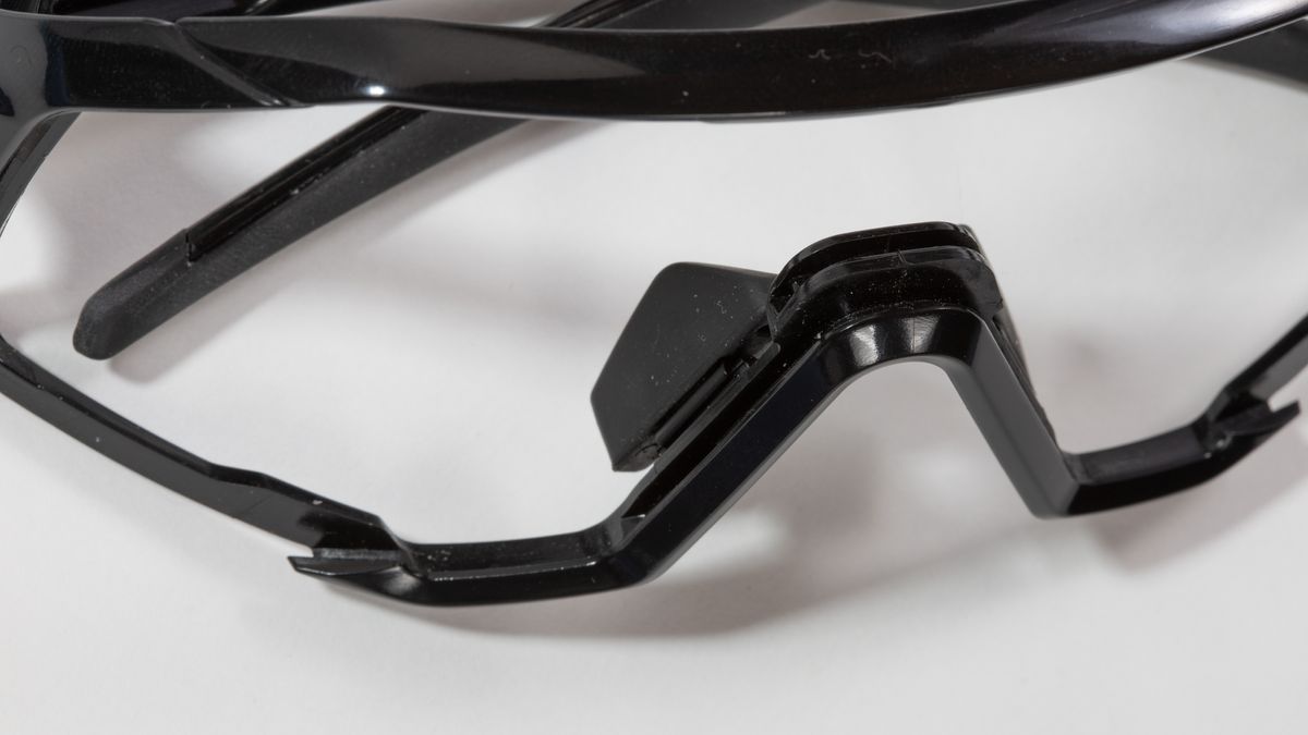 Koo Demos Cycling Sunglasses detail of nose piece option