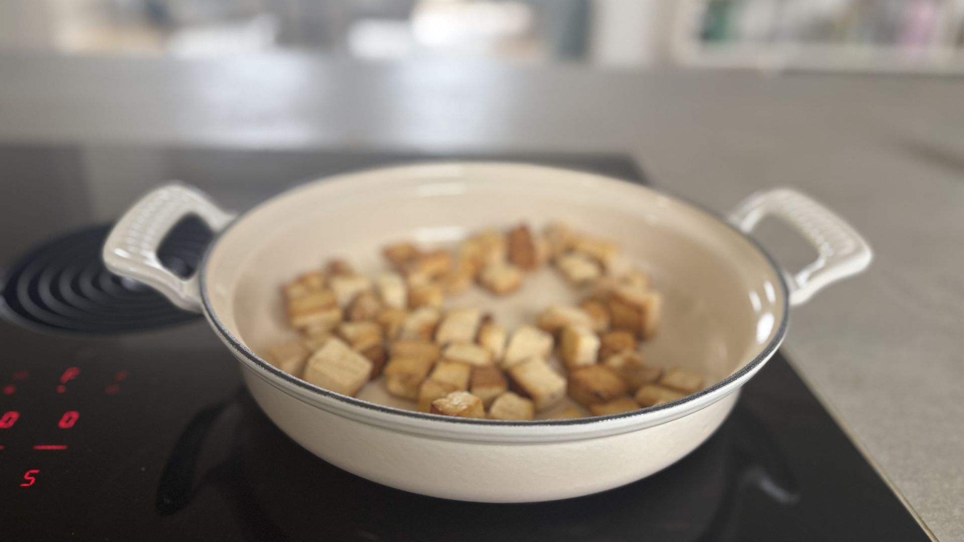 Testing the Le Creuset Modern Heritage Shallow Casserole Dish