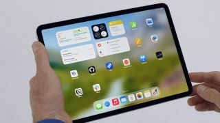 iPadOS 17 widgets