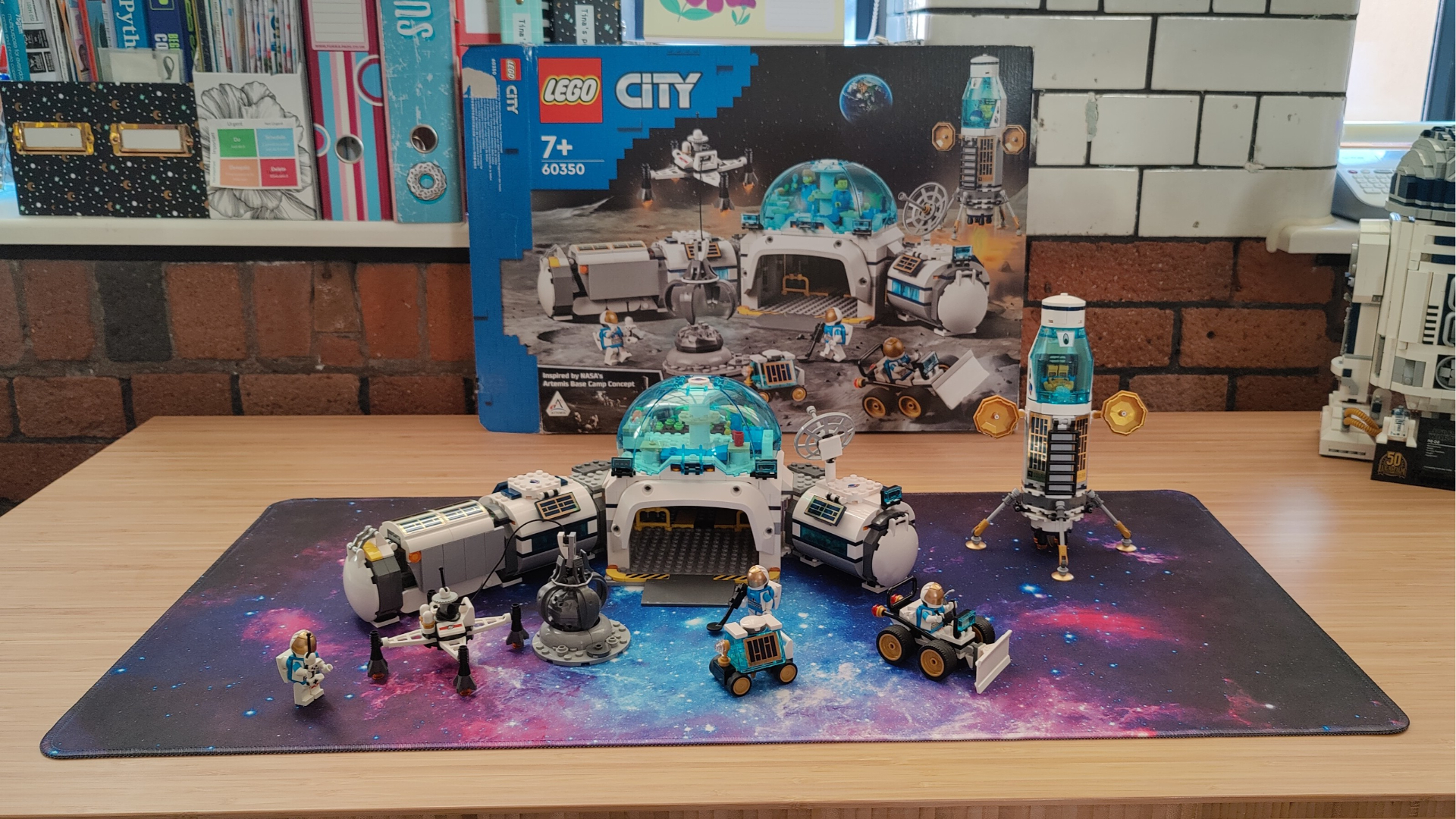 Forsendelse panel Splendor Lego Lunar Research Base review | Space