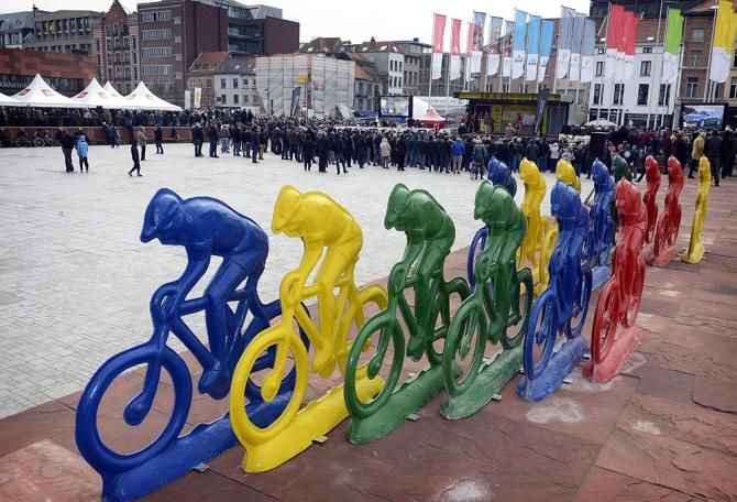 A colorful statue