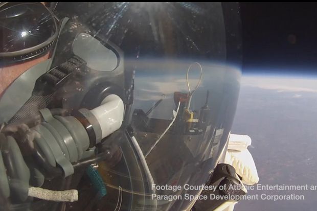 Alan Eustace during a skydive