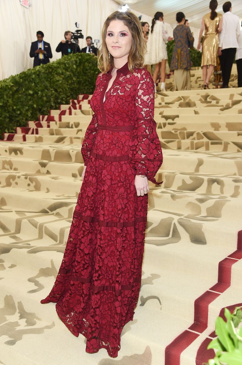 Clothing, Fashion, Dress, Gown, Haute couture, Red, Formal wear, Fashion model, Maroon, Fashion design,