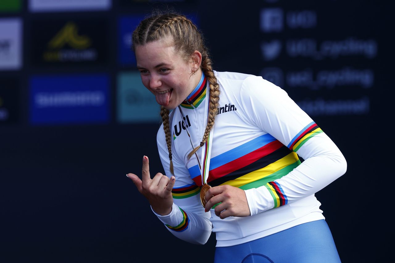 2022 UCI Road World Championships Wollongong Womens Junior Time Trial Wollongong Wollongong 144 km 20092022 Zoe Backstedt Great Britain photo Luca BettiniSprintCyclingAgency2022