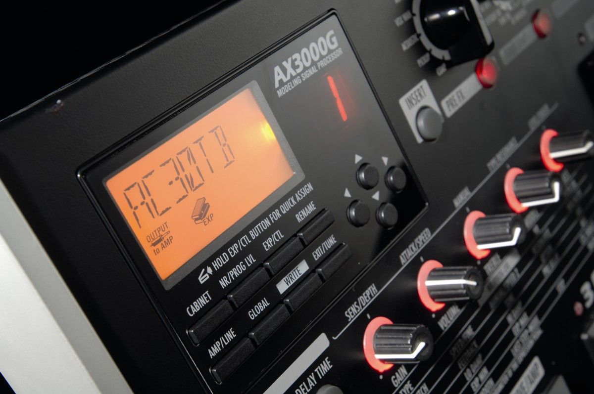 Each knob corresponds to one of the effects modules.
