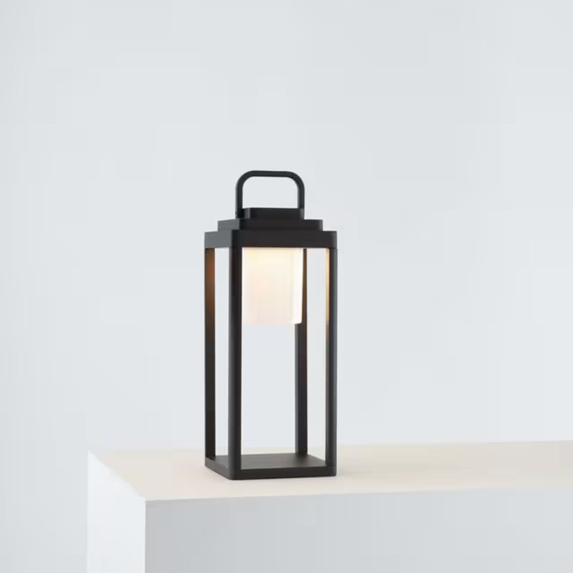 DärLester LED Rechargeable Portable Outdoor Lantern, Black
