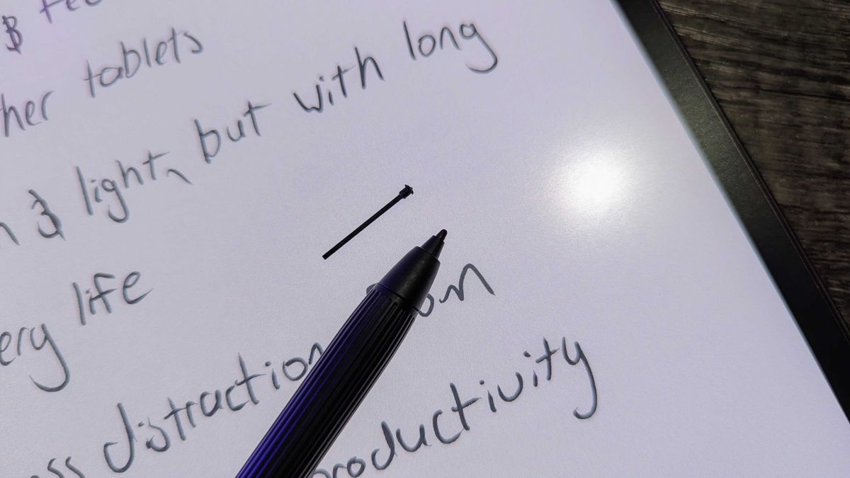 Image of the BOOX Note Air4 C E-Ink tablet.
