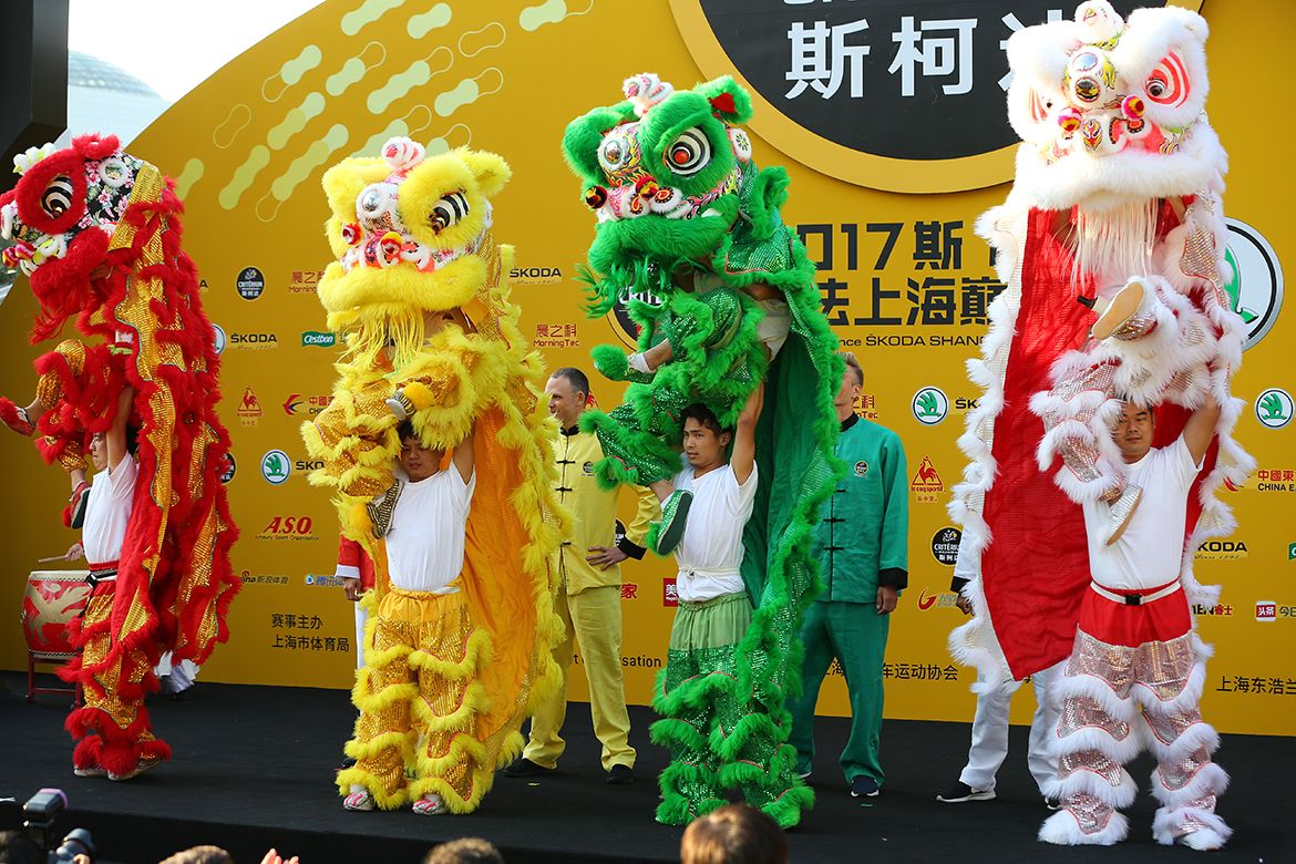 There was some lion dancing as entertainment, but the riders were just spectators for this