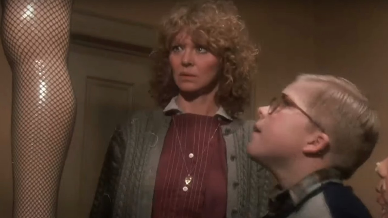 Ralphie's mom sees the leg lamp in A Christmas Story on HBO Max