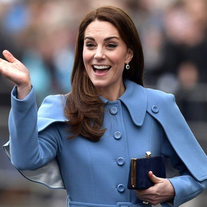 kate middleton smiling - kate middleton aspinal bag