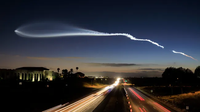 Starlink Satellites Map a Hidden Atmosphere: Private Enterprise Does What Governments Couldn’t