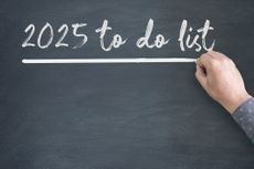 2025 to do list written on a blackboard