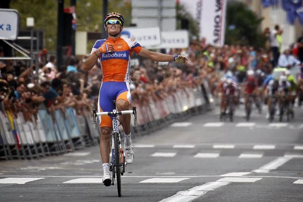 Luis Leon Sanchez (Rabobank) bounced back from a disappointing Olympics to win San Sebastian for the second time in three years.