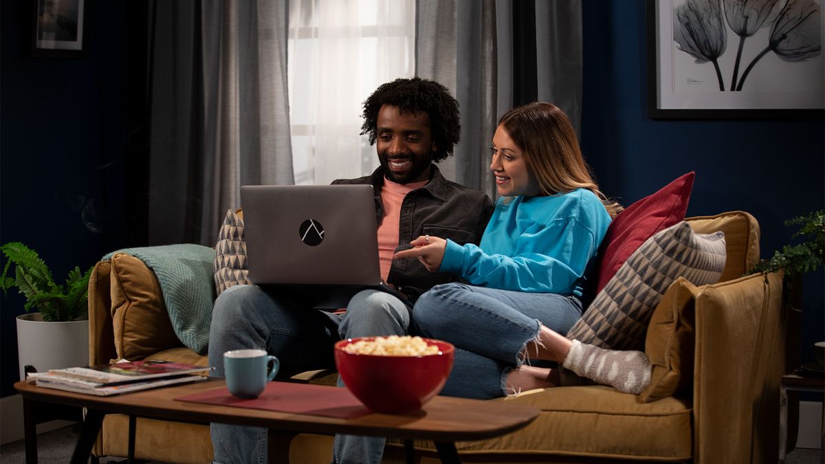 couple with laptop