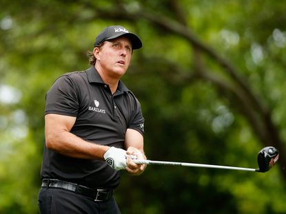 Phil Mickelson withdraws from WGC