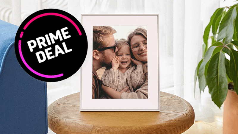 Aura Aspen photo frame animation with prime deal overlay