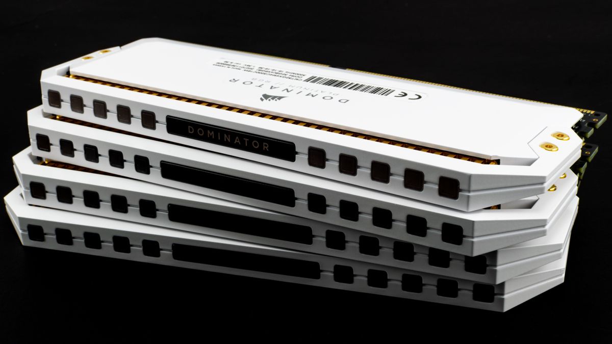 Corsair Dominator Platinum RGB DDR4-3200 C16