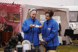 Doctors, Bargain Hunt, Sarah Moyle, Dido Miles