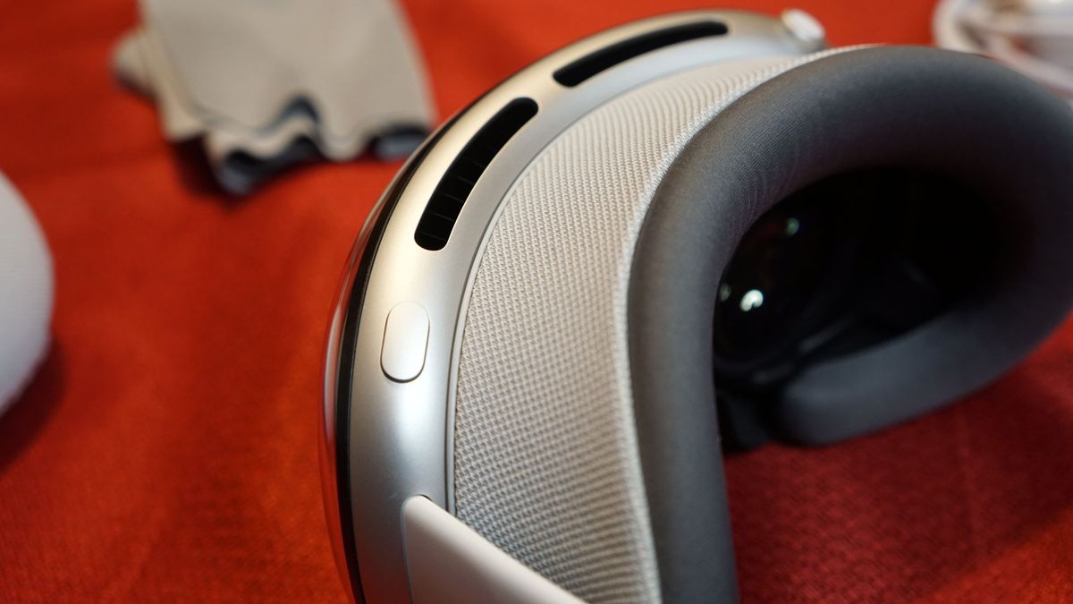 Apple Vision Pro Review