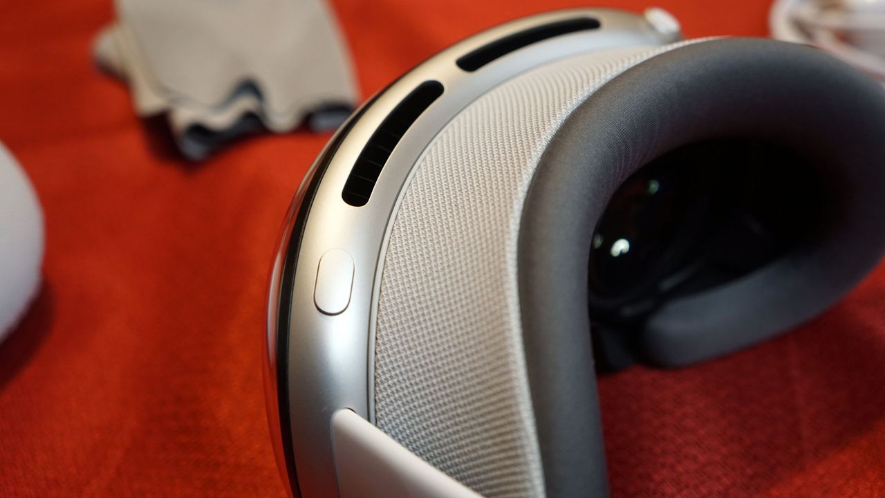 Apple Vision Pro Review
