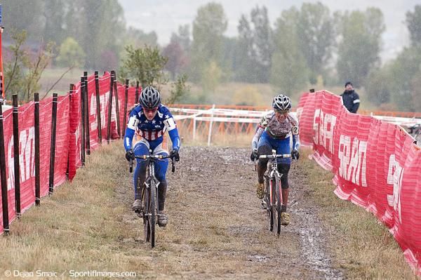 US champion Katie Compton and Czech champion Katerina Nash quickly separated themselves from the rest of the women's field.
