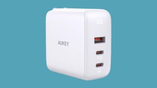 Aukey Omnia 90W charger