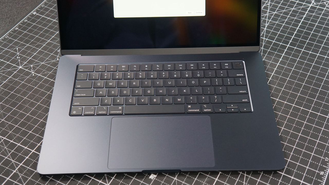 Apple MacBook Air 15-inch M3 REVIEW
