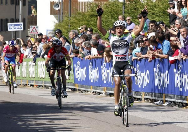 Fabio Duarte (Geox-TMC) topped Tiago Machado (RadioShack) and race leader Michele Scarponi (Lampre-ISD) for the win.