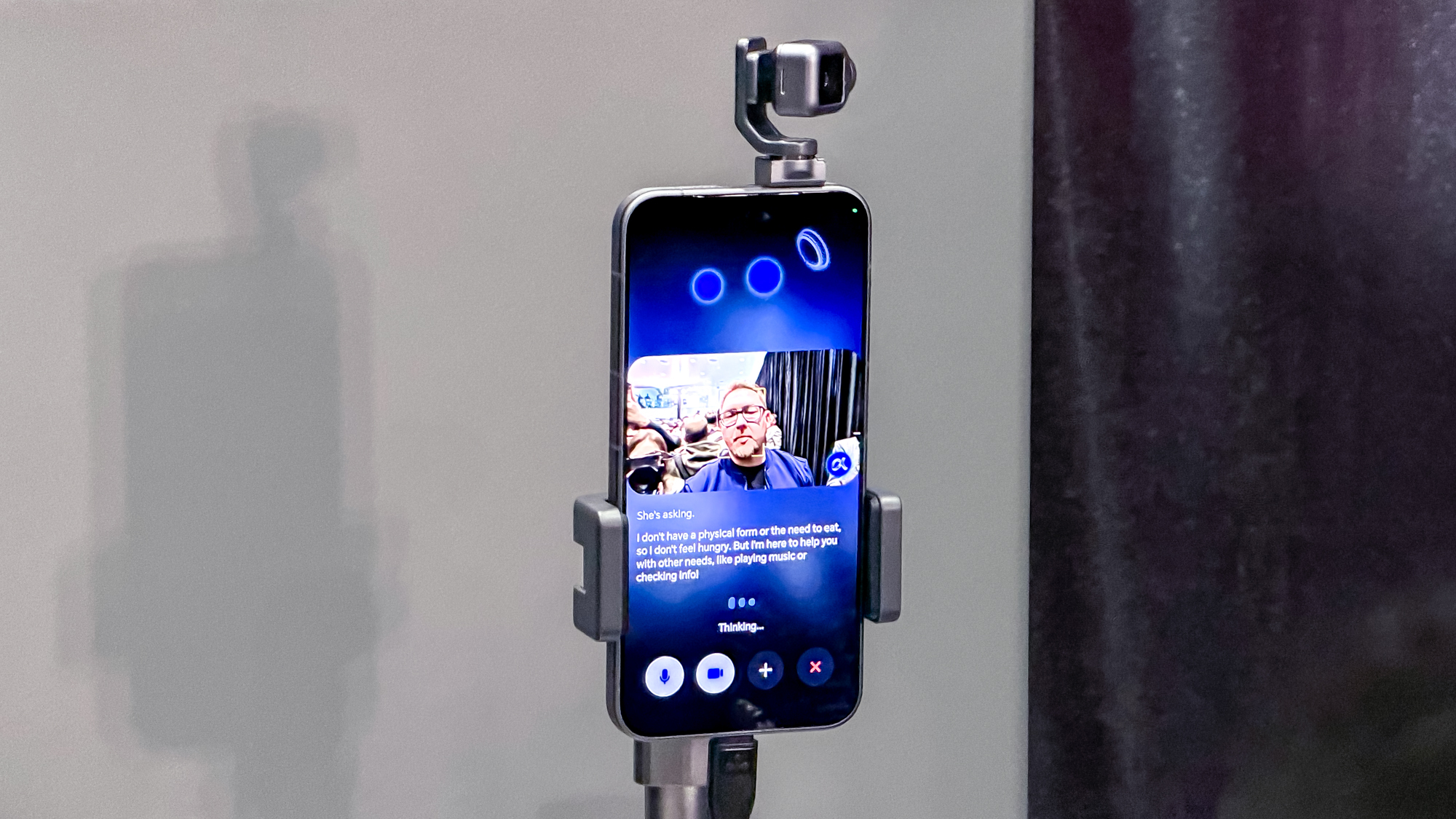 Honor Robot Phone tracking a user with its gimbal