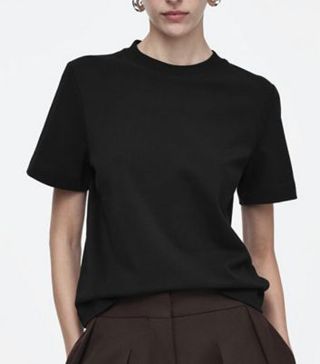 Image of black t-shirt