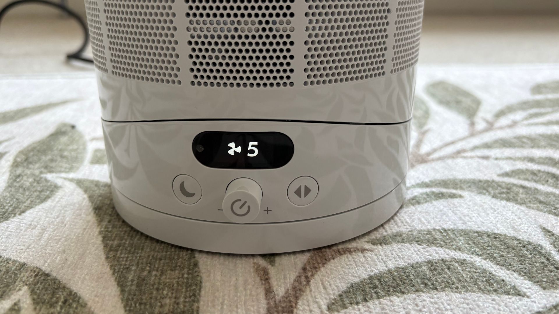 Dyson CF1 Cool Fan on its normal setting