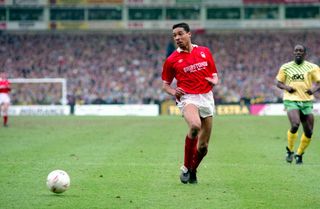 Norwich - Football League Division One - Norwich City v Nottingham Forest - Des Walker of Nottingham Forest.