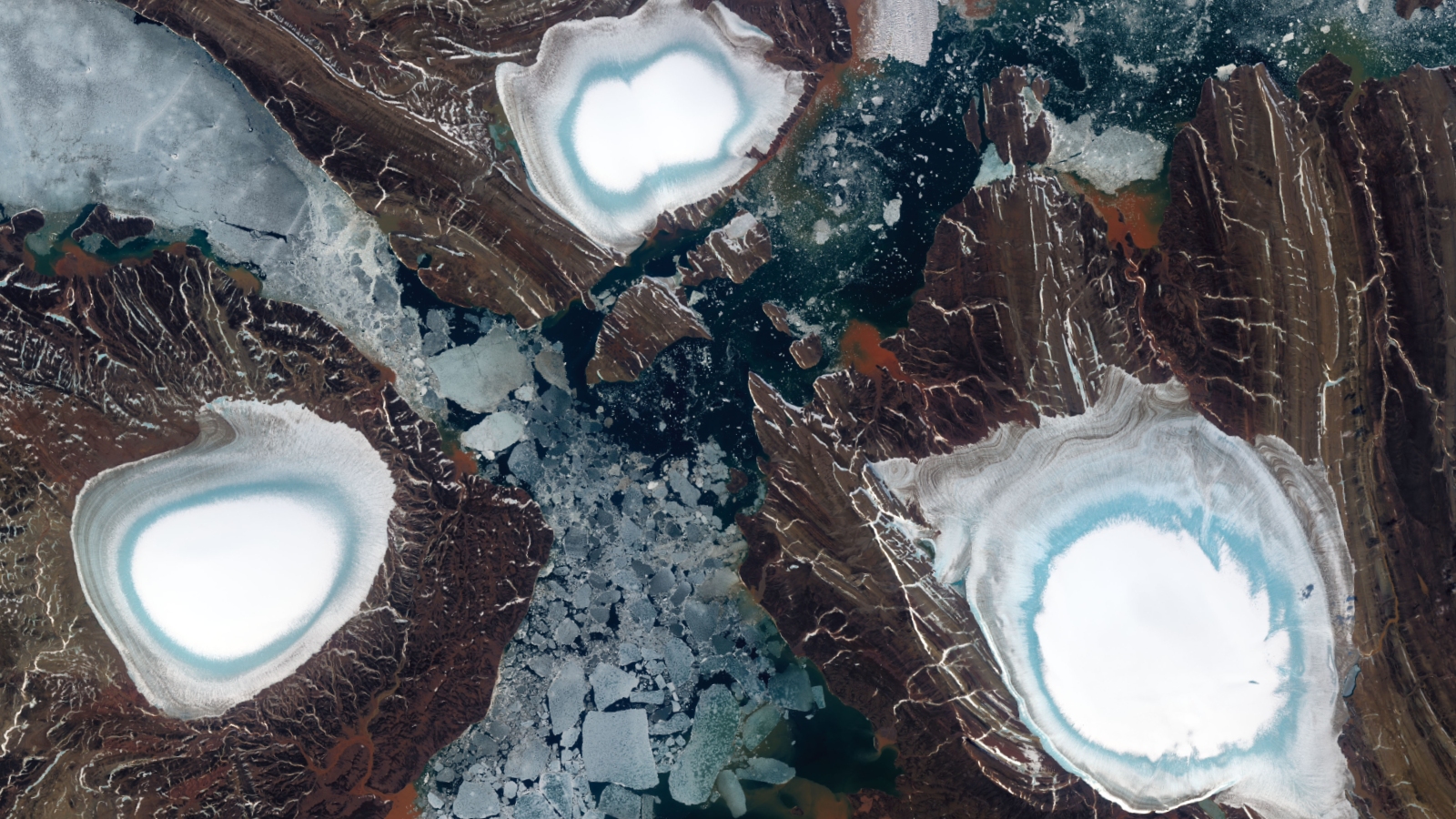  Earth from space: Trio of ringed ice caps look otherworldly on Russian Arctic islands 
