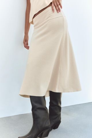 Voluminous Soft Midi Skirt