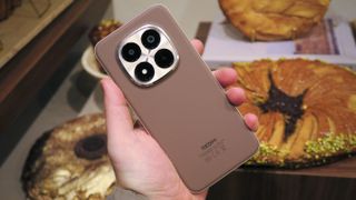 Xiaomi Redmi Note 15 Pro Plus REVIEW handheld angled bakery