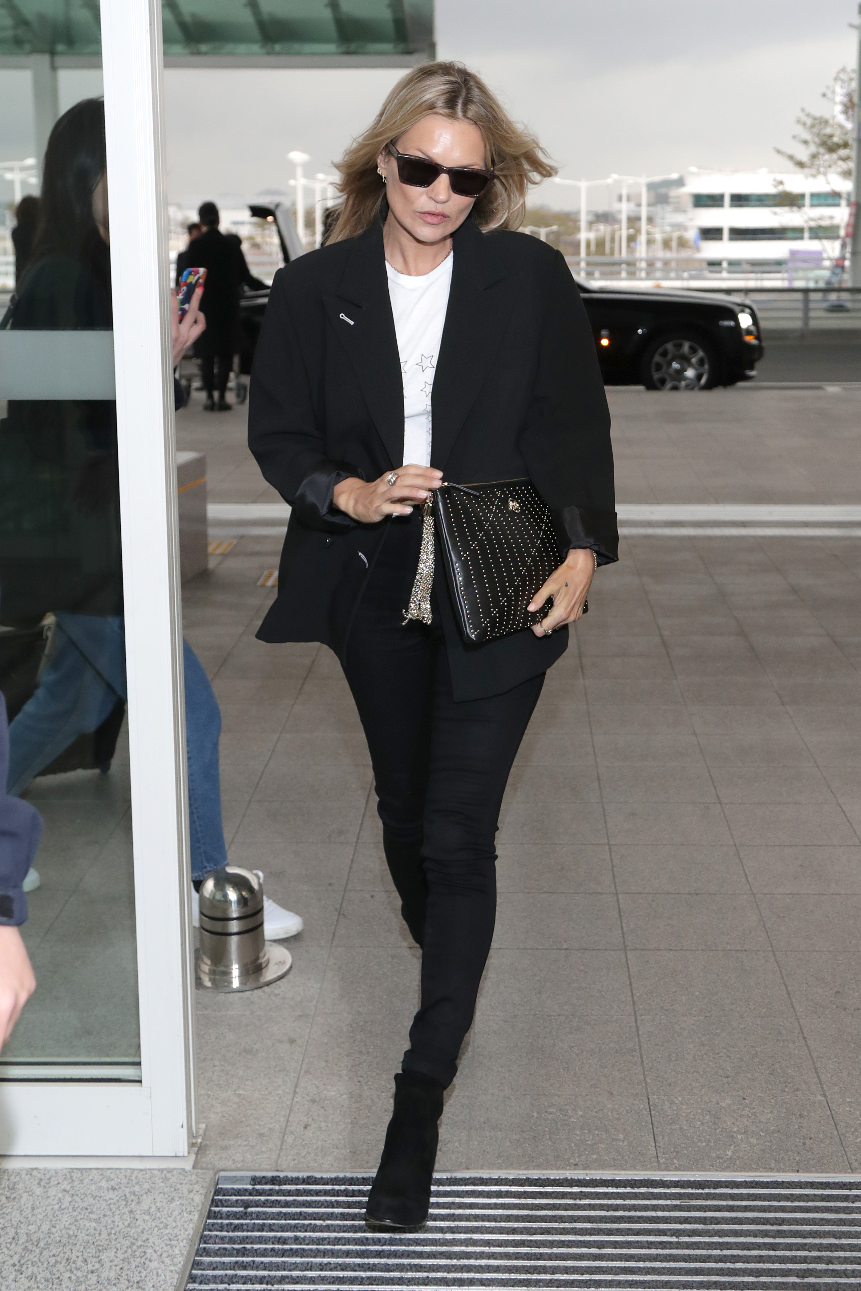Kate Moss airport outfit.