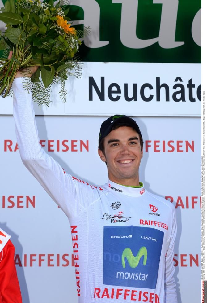 Jes&uacute;s Herrada (Movistar) celebrates best young rider