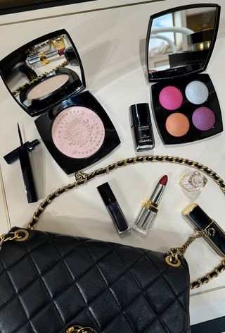 Chanel-Weihnachts-Make-up-Kollektion 2024 bei Harrods Magical House Of Chanel Pop-up