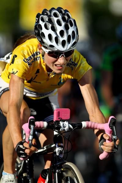 Mara Abbott (Peanut Butter &amp; Co.TWENTY12) in the leader's jersey