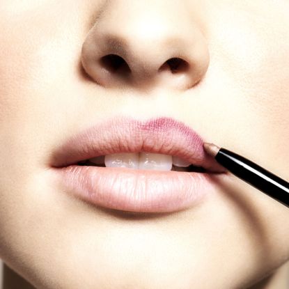 Lip, Cheek, Mouth, Skin, Chin, Eyebrow, Eyelash, Jaw, Organ, Beauty,