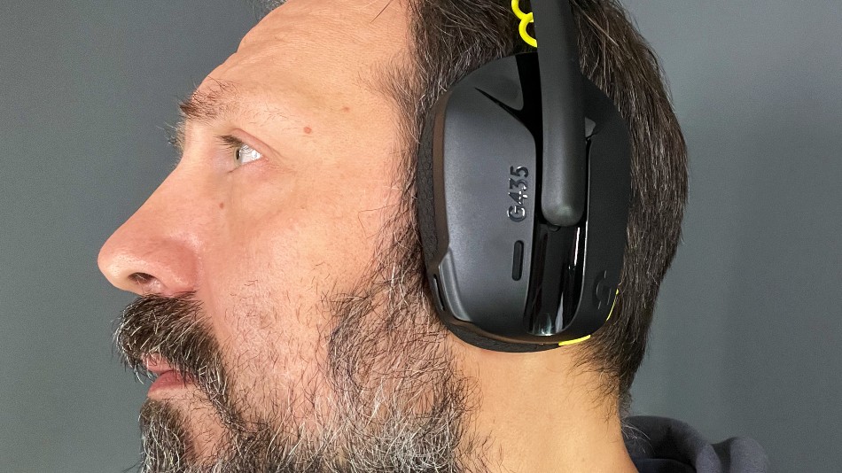 Logitech G435