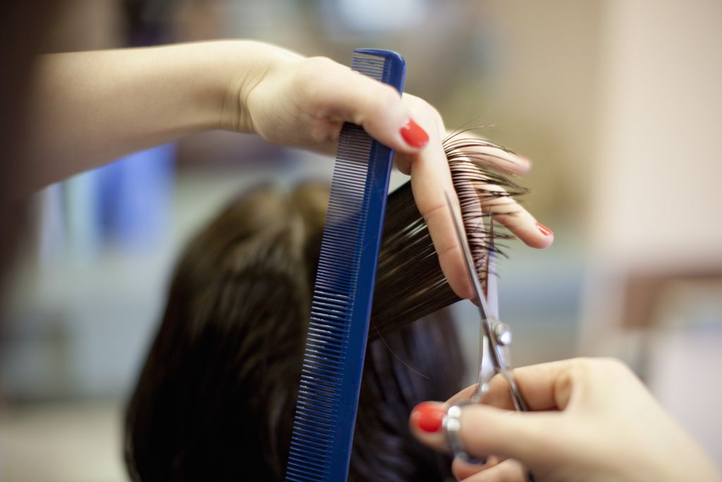 Hairdressers partner with Women’s Aid to help tackle domestic violence