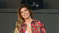 shania twain headshot 